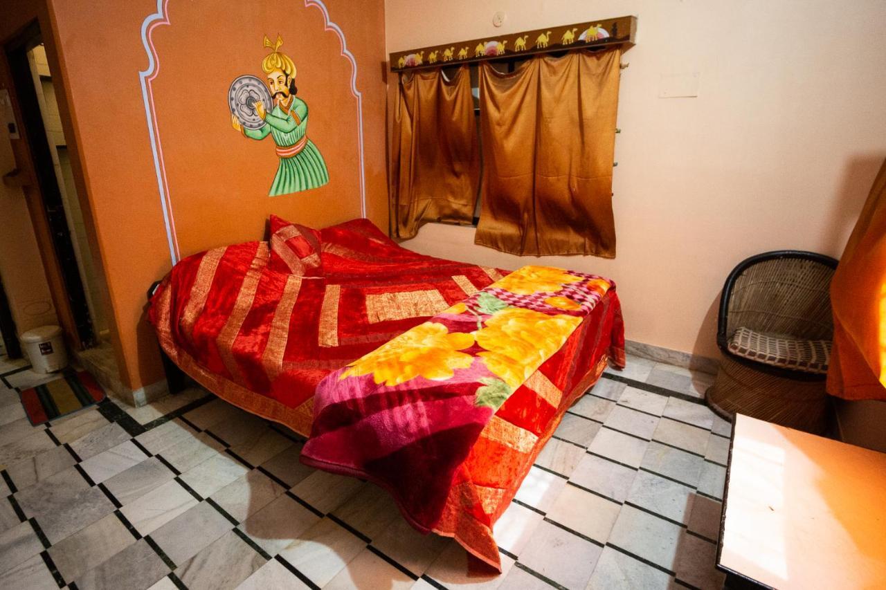 Hotel Everest Пушкар Екстериор снимка